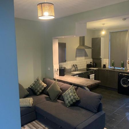 2 Bedroom Cheerful House Close To City Center Belfast Exterior foto